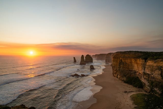 12-apostles-great-ocean-road-private-helicopter-tour_1