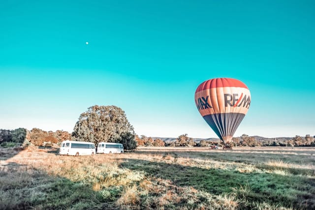60-min-hot-air-balloon-flight-photography-australia-pelago0.jpg