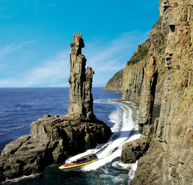 bruny-island-cruises-australia-pelago01.jpg