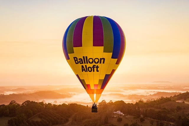 hot-air-ballooning-over-byron-bay-including-a-gourmet-breakfast_1