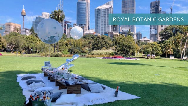 luxury-private-picnic-experience-royal-botanic-gardens_1