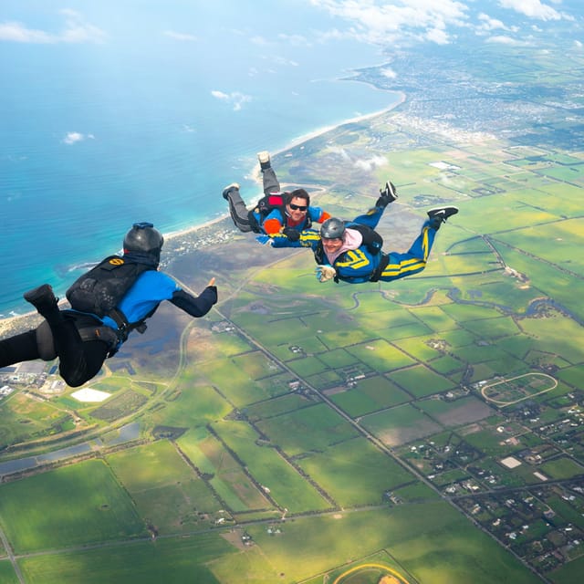 skydive-over-great-ocean-road_1