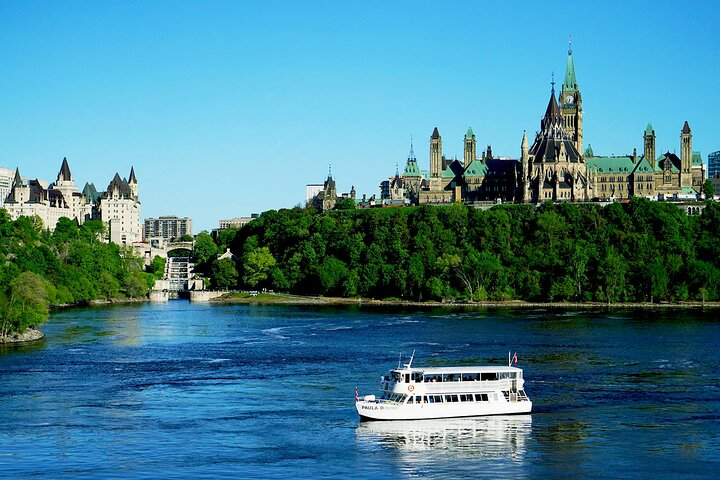 Ottawa Boat Cruise - Paul's Boat Line in Ottawa
