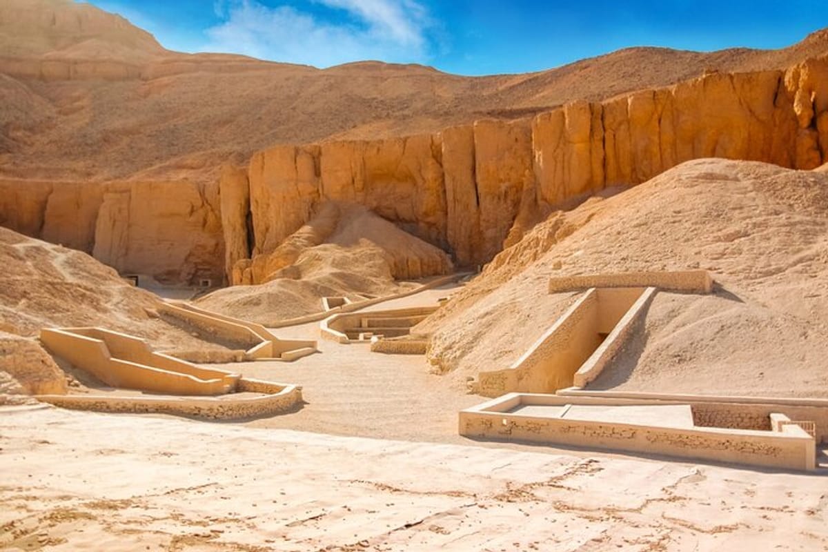 Valley of the Kings, Luxor ,West Bank Egypt ,Tomb of Ramses III ,Tomb of Ramases IX ,Tomb of Merenptah ,Tomb of King Tutankhamun (Tut), Luxor Travels.