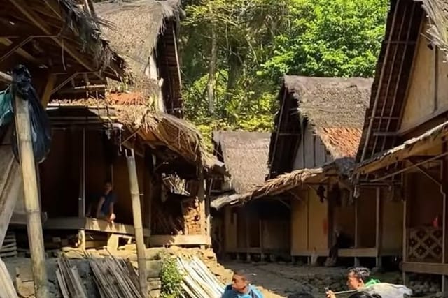 baduy-tribal-tracker-and-village-in-private-tour-full-day-lunch_1