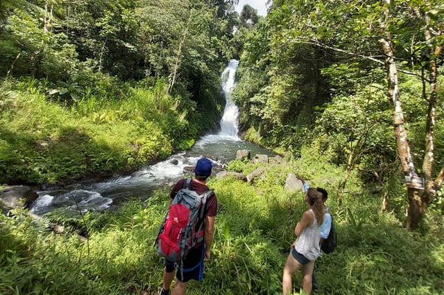 bali-most-scenic-waterfalls-trekking_1