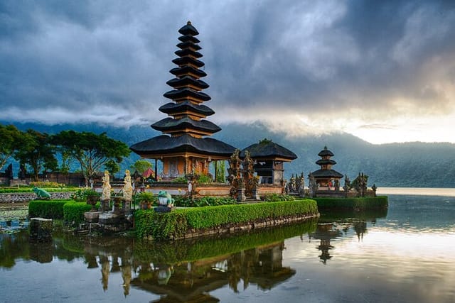 private-day-trip-at-historical-sites-in-bali_1