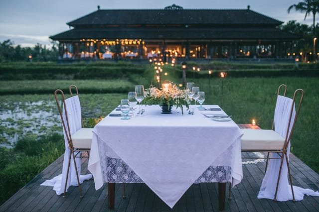 romantic-dinner-ubud-rice-fields-indonesia-pelago0.jpg