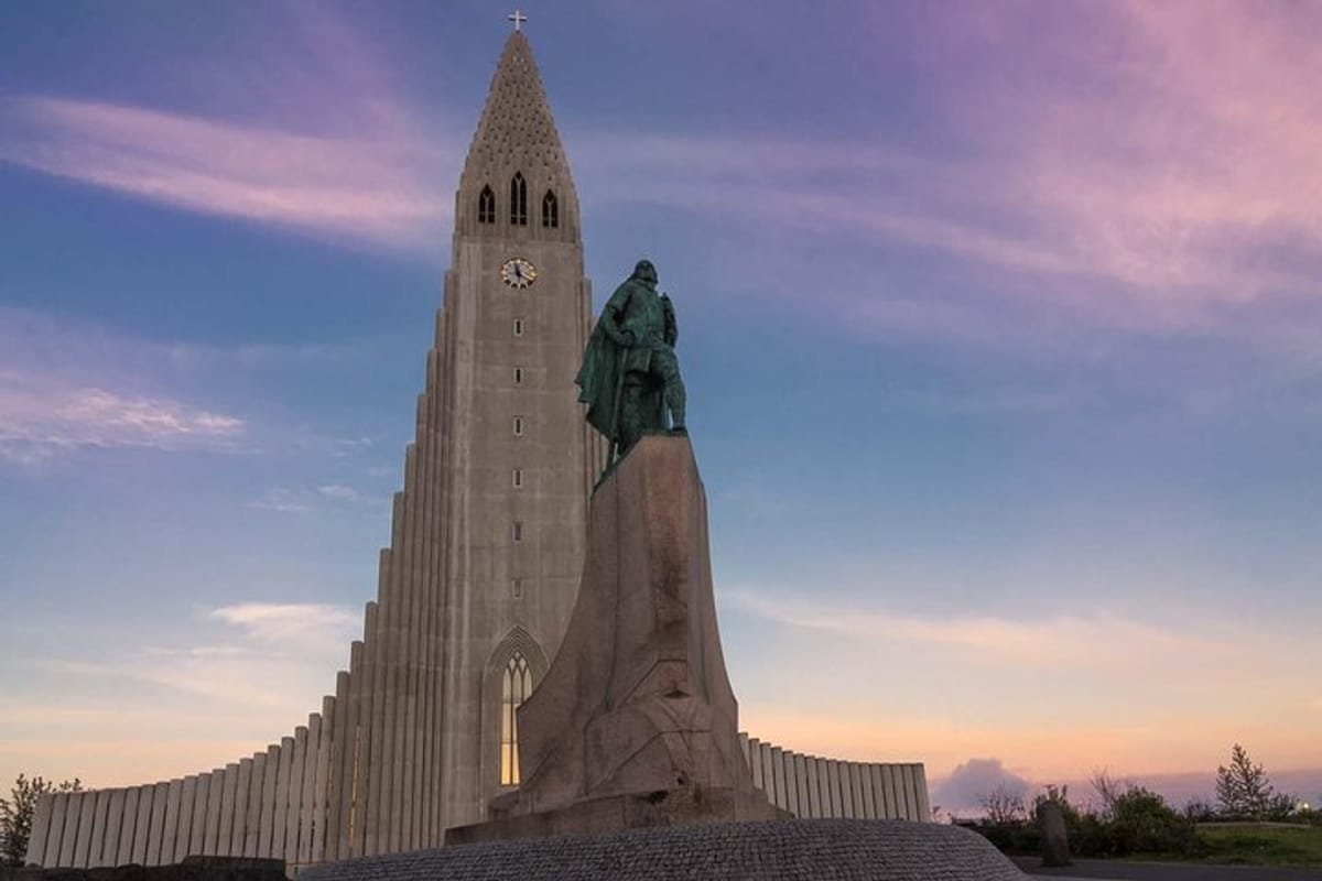 walking-tour-of-reykjavik-city_1
