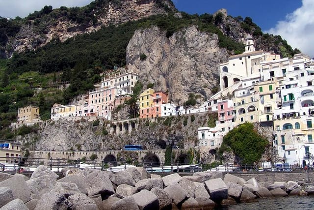 amalfi-coast-private-tour-up-to-8ppl-price-for-vehicle_1