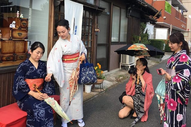 authentic-kimono-culture-experience-dress-walk-and-capture_1