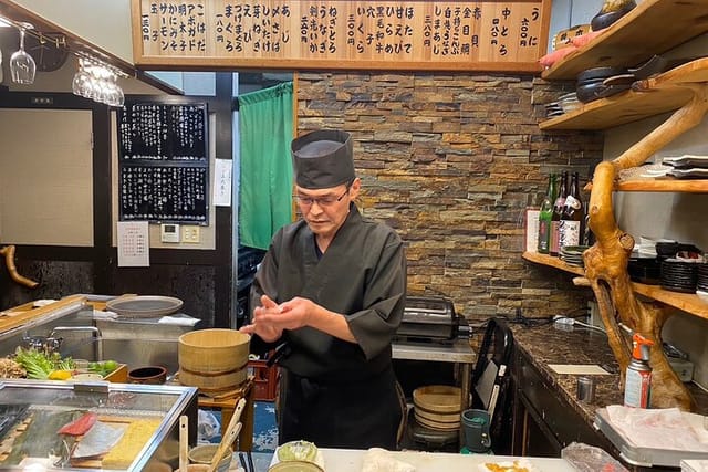 learning-sushi-from-a-professional-sushi-chef-in-osaka_1