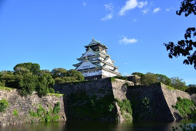 The majesty of Osaka Castle.