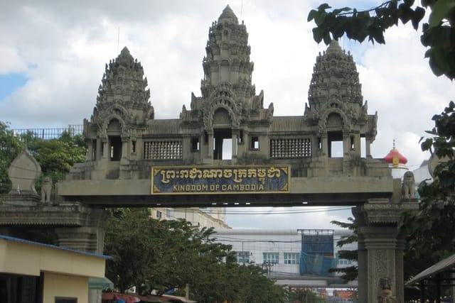 10-days-in-bangkok-thailand-siem-reap-angkor-wat-tonle-sap-cambodia_1