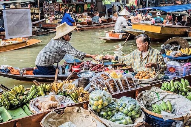 bangkok-train-market-and-floating-market-excursion_1