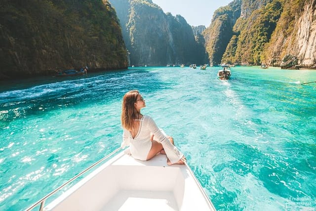 Phuket to Maya and Phi Phi Island withLunch Small Group Tour